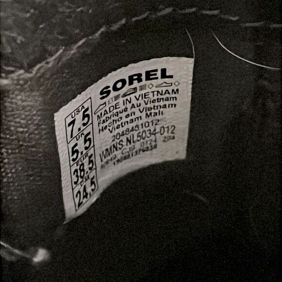 Sorel Joan Now Black Leather Crocodile Pull-On Chelsea Ankle Boots size 7.5 - Picture 8 of 9